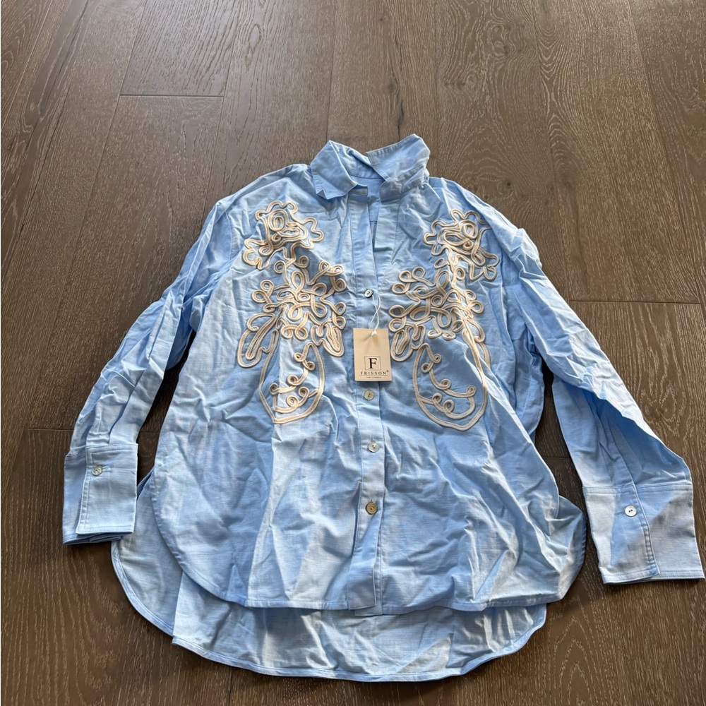 Frisson button-down Light Blue Embroidered Shirt